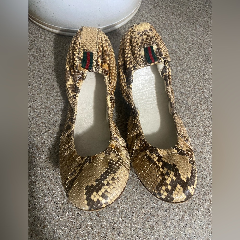 GUCCI Leather Ballet Flats